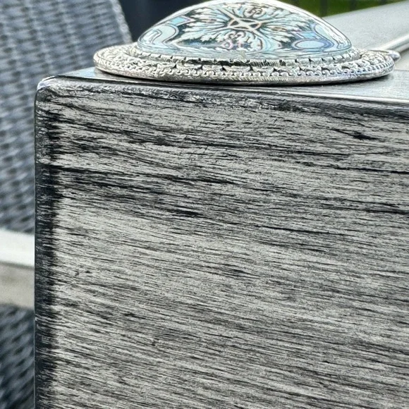 Medallion 1 1/2 inch (NWOT) - Picture 3 of 4